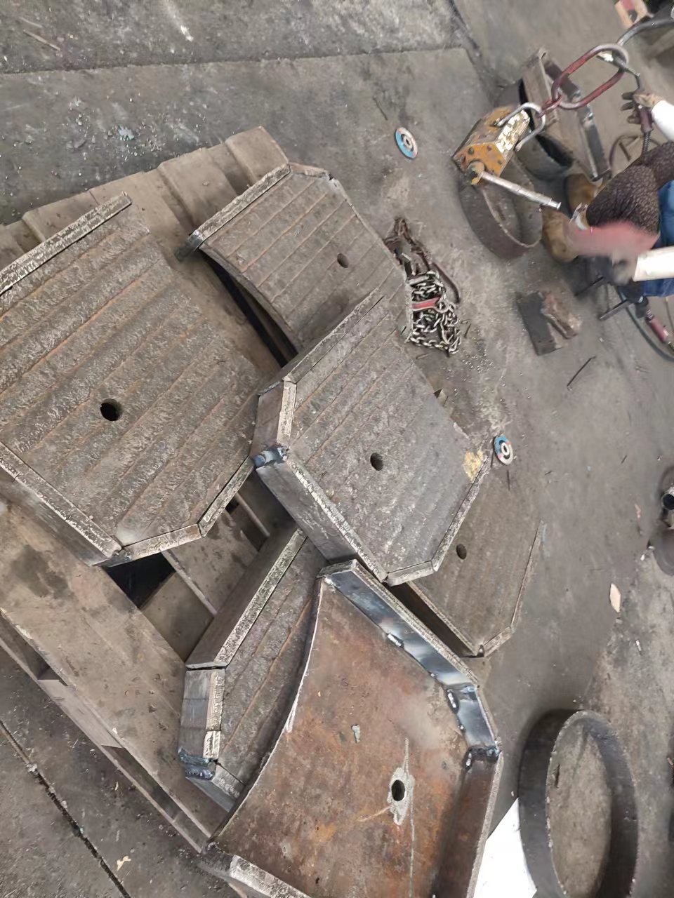 江苏ZX-180耐磨板