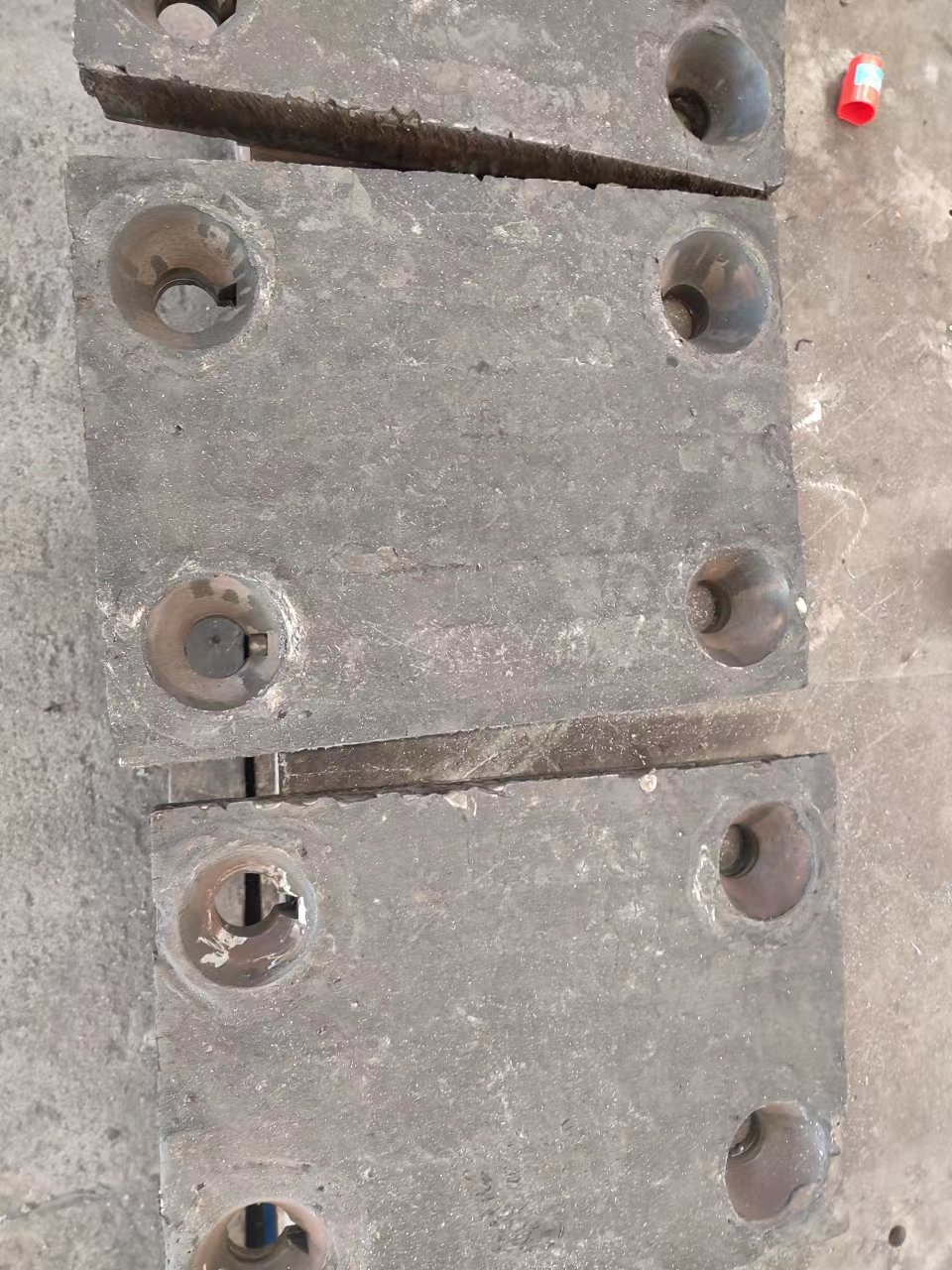 江苏七种碳化铬堆焊耐磨钢板的加工方式