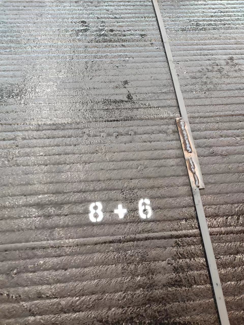 江苏4+8+4耐磨板，双面焊耐磨板