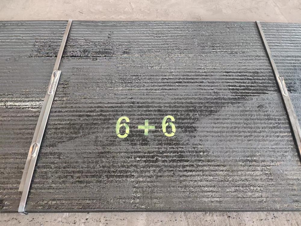 江苏高铬合金耐磨板1400*3400