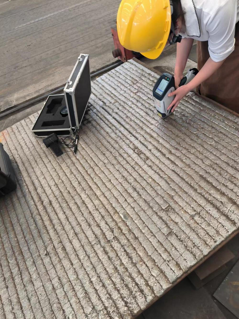 江苏高铬耐磨板8+6 10+4 12+8