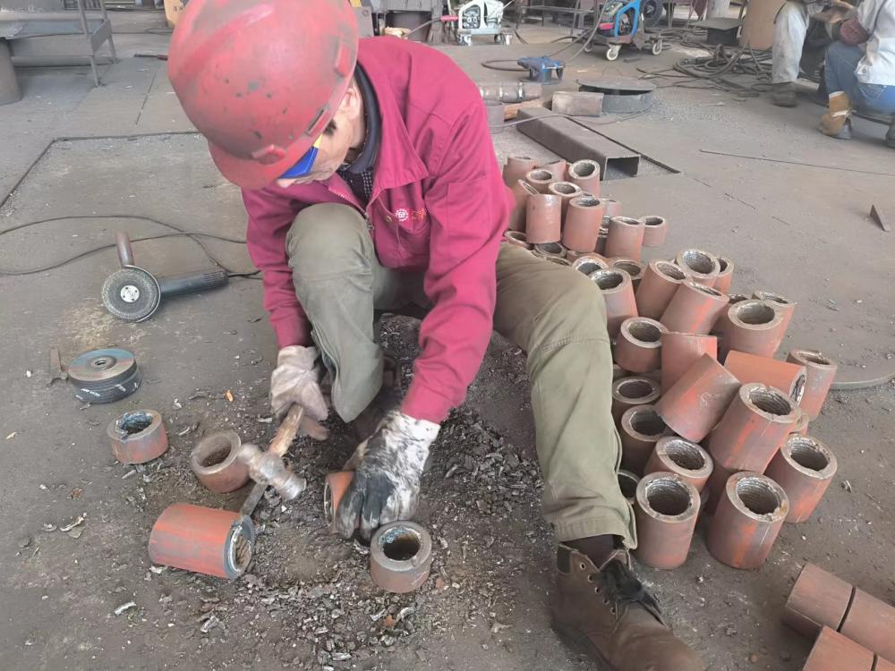 江苏耐磨弯头，高铬耐磨弯头耐磨管